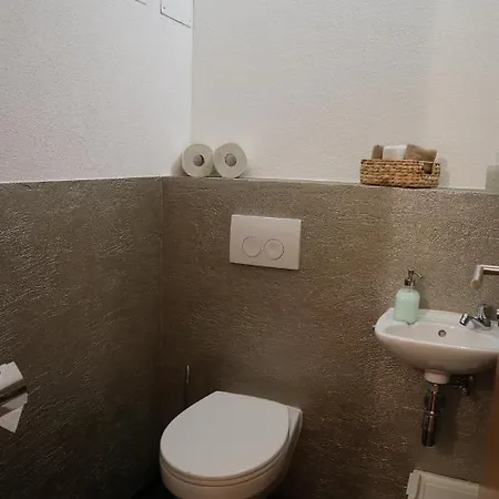 83 * Tösenssteinach